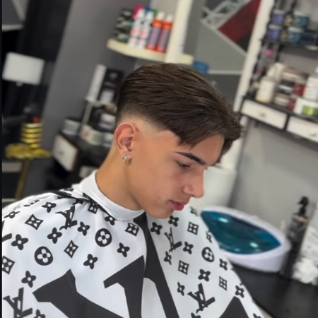 frere barber,peluqueria en almeria,peluqueria almeria,barberia almeria,barbero almeria frere barber Barberia en Almería